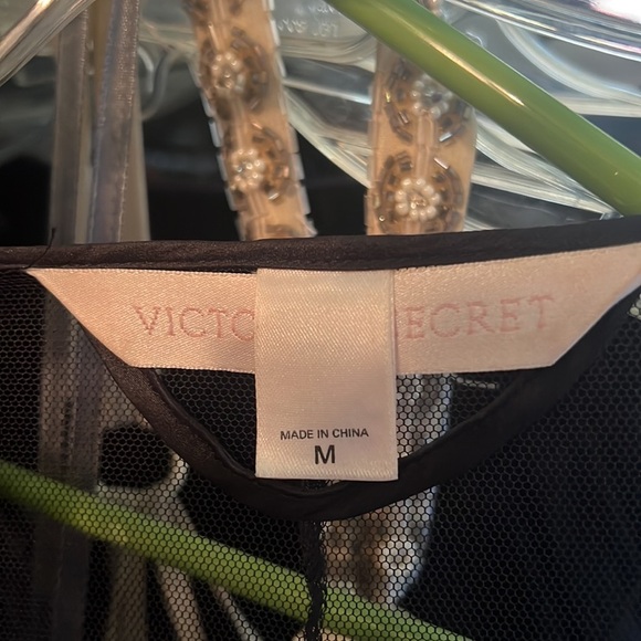 SzM, Victoria’s Secret, black, sheer, feather embellished robe. - Picture 3 of 5